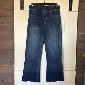 SPANX High Rise Crop Jeans Raw Hem, Med Dark Rinse SizeMed Washed but never worn
